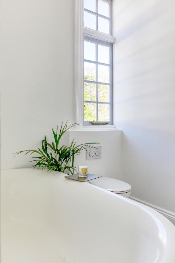 Secure & Central: Villa With Views Of Table Mountain Cape Town Bagian luar foto